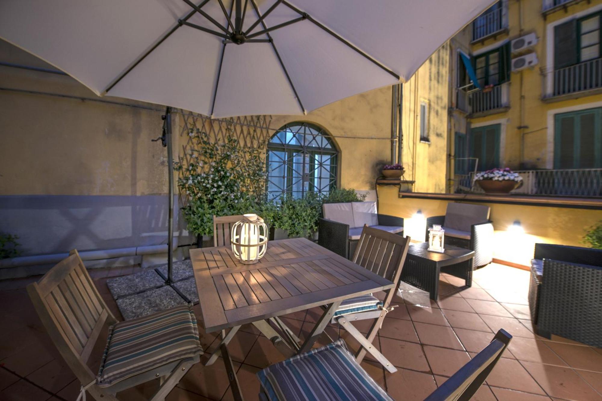 Le Terrazze sul Cortile Apartment Salerno Exterior foto
