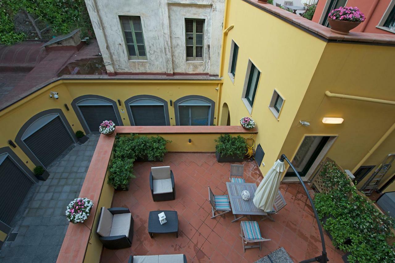 Le Terrazze sul Cortile Apartment Salerno Exterior foto